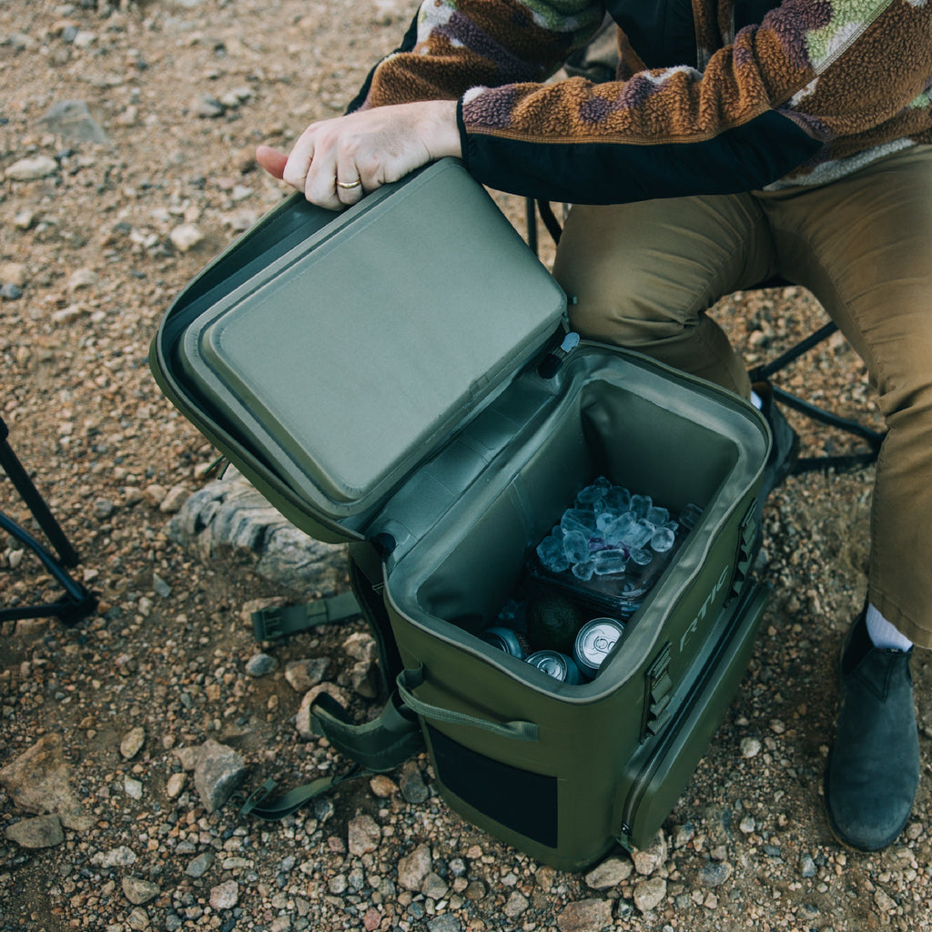 Ultra-Tough Backpack Cooler (VMVV)