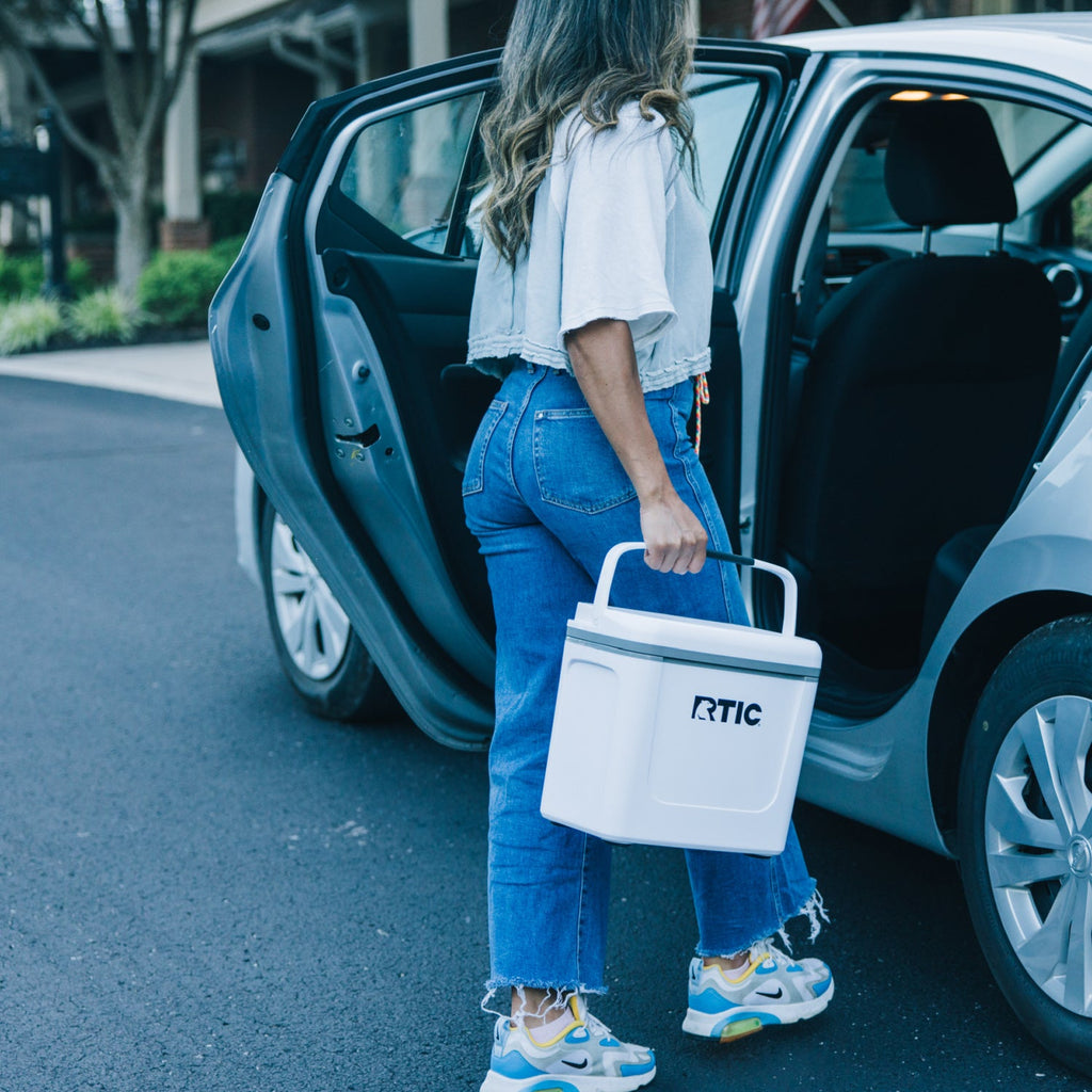 8 QT Road Trip Personal Cooler (C2ST)