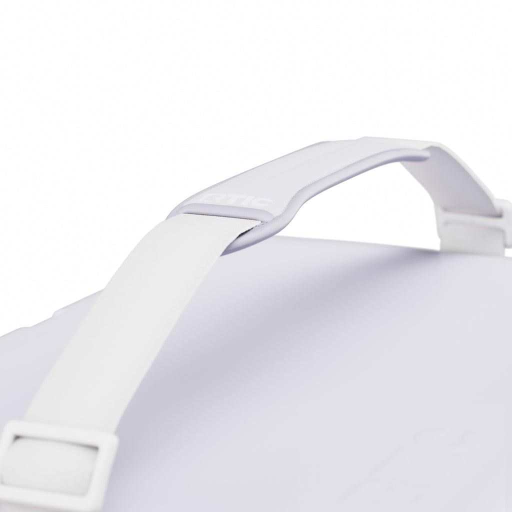 22 QT Ultra-Light Cooler (JK7K)