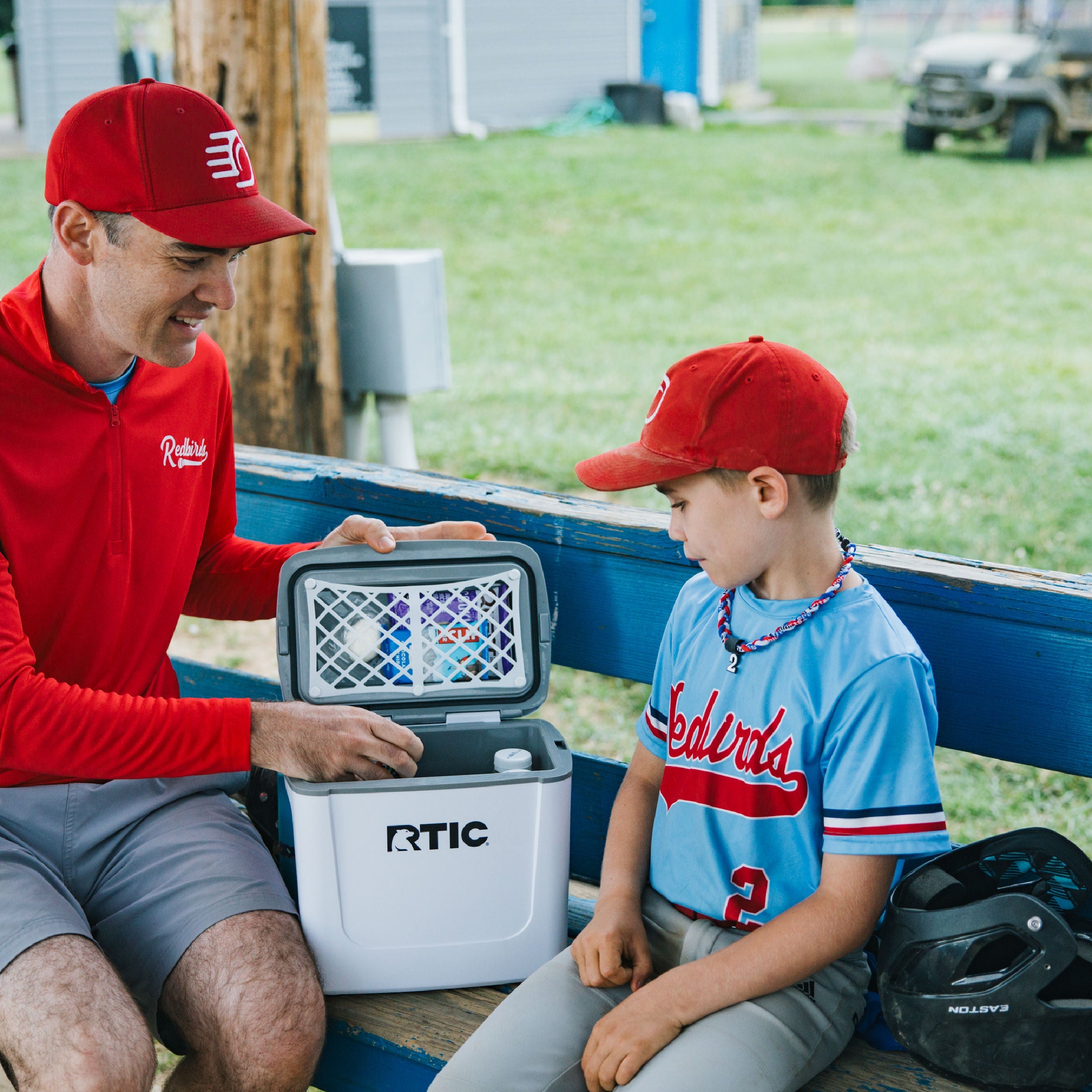 8 QT Road Trip Personal Cooler (C2ST)