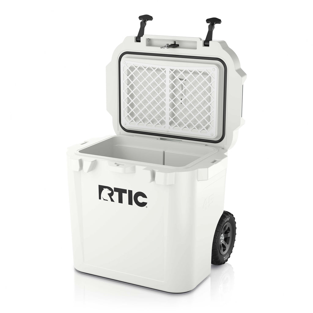 45 QT Ultra-Tough Wheeled Cooler (1OA4)