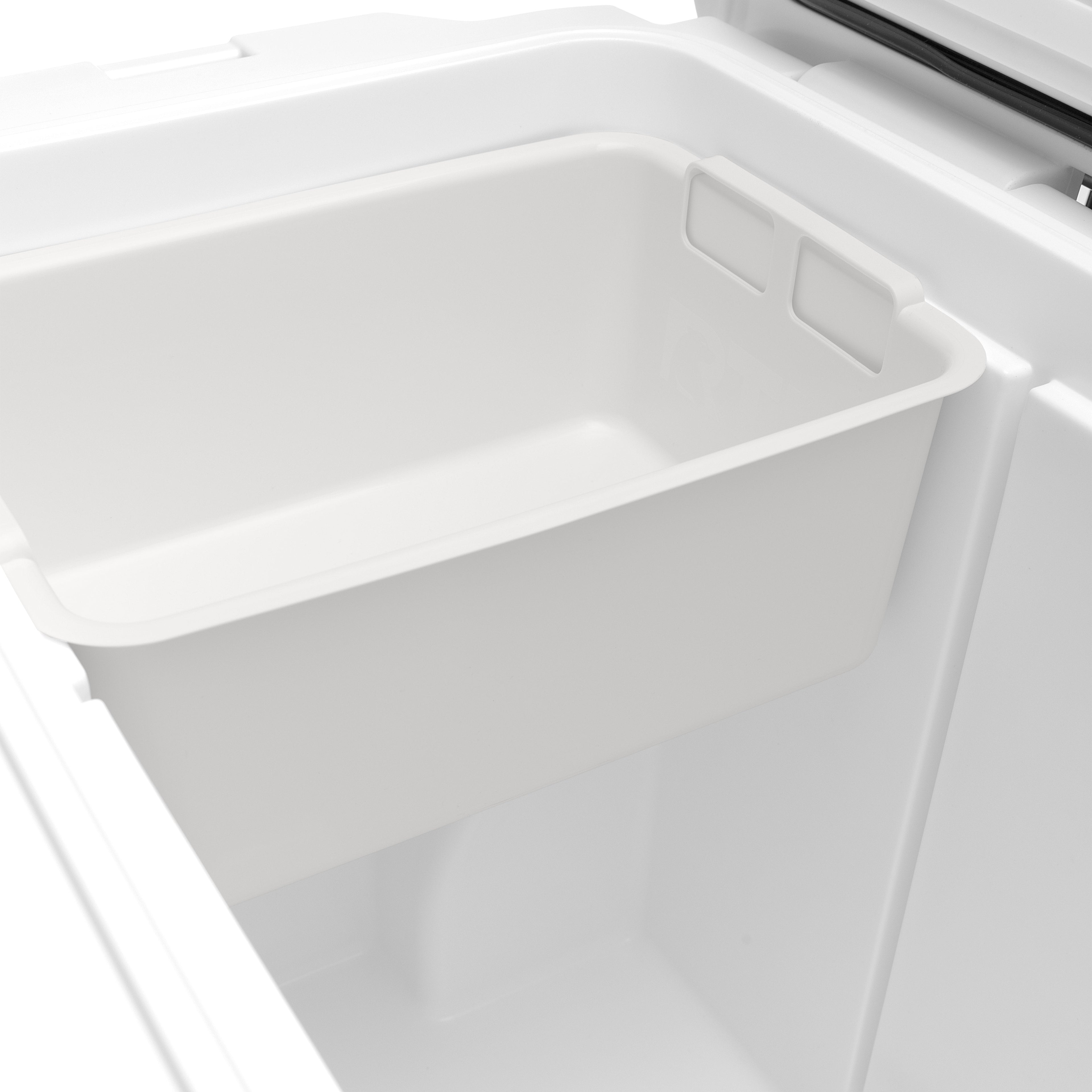45 QT Ultra-Tough Wheeled Cooler (85D5)