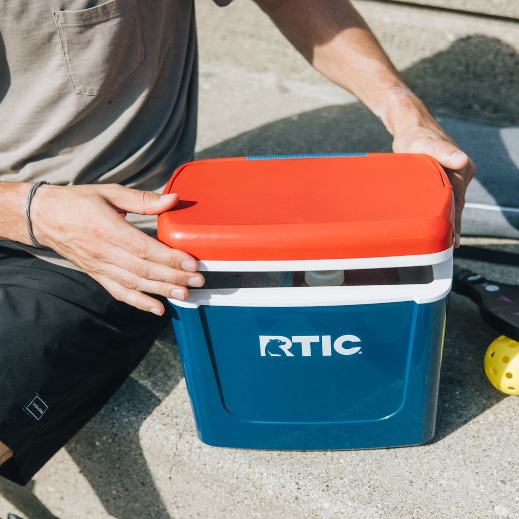 8 QT Road Trip Personal Cooler (T90D)