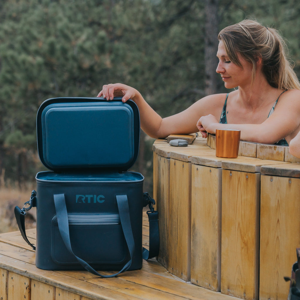 Ultra-Tough Soft Cooler Pro (UJ92)