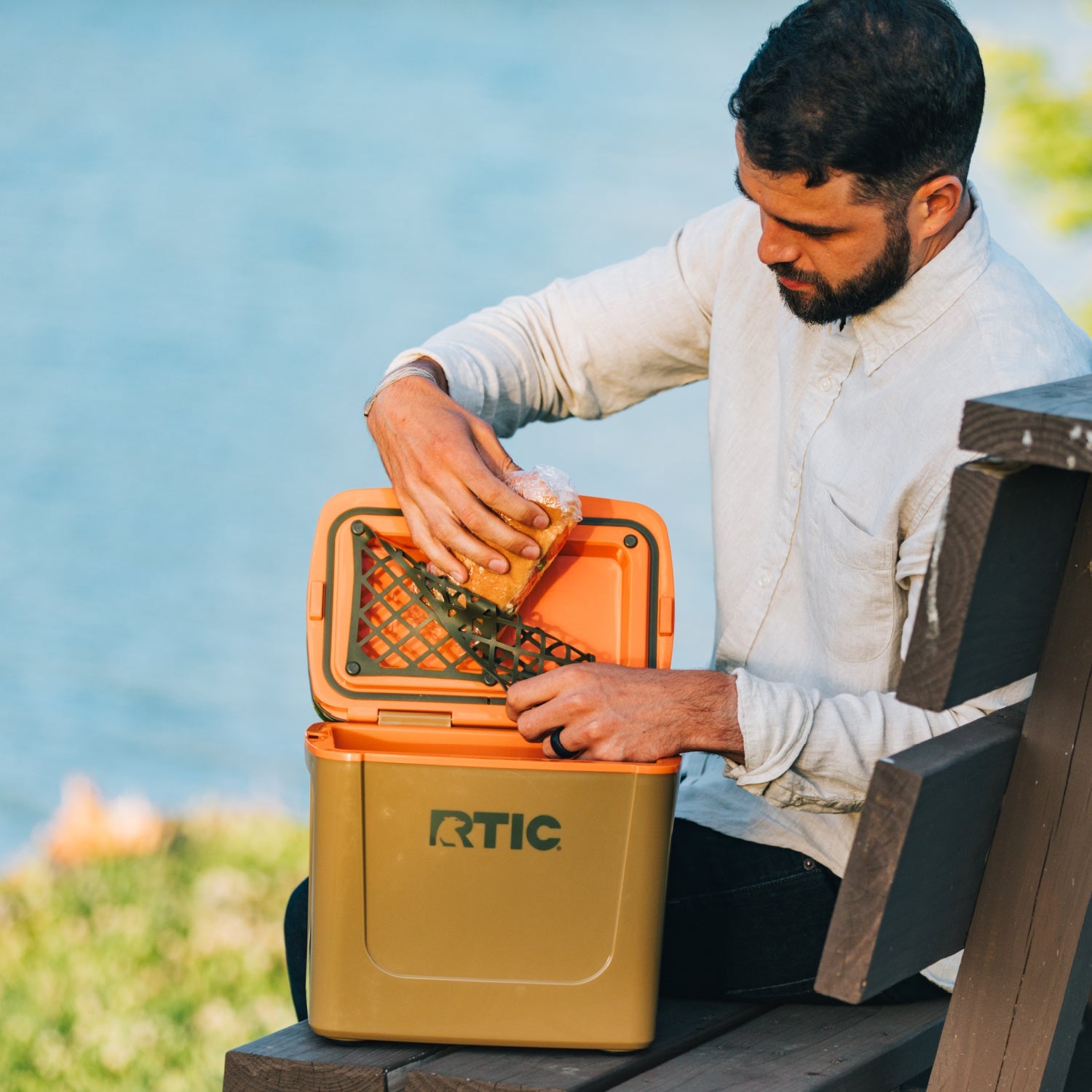 8 QT Road Trip Personal Cooler (C2ST)