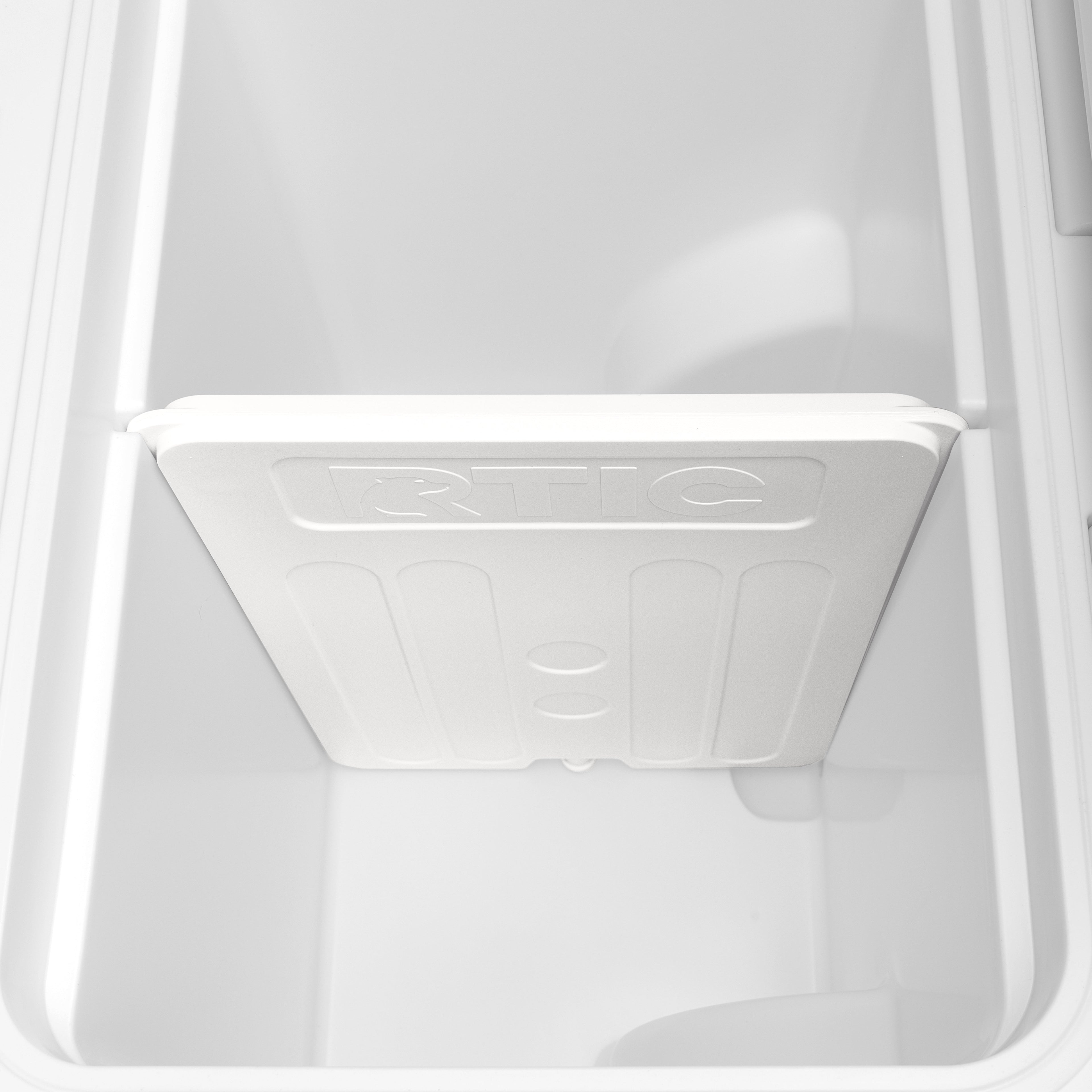 45 QT Ultra-Tough Wheeled Cooler (85D5)